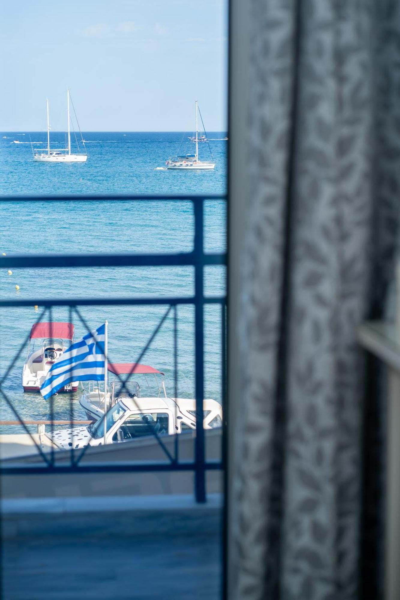 George Beachfront Apartments Lithakia  Cameră foto