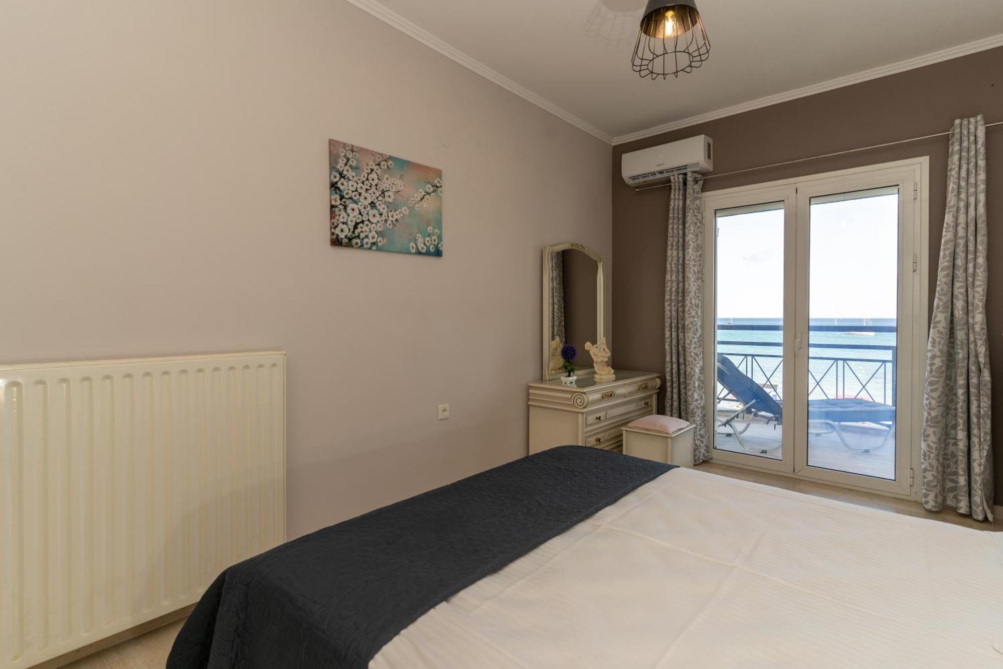 George Beachfront Apartments Lithakia  Cameră foto